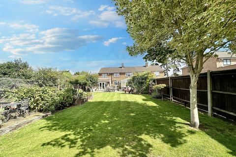 5 bedroom semi-detached house for sale, Cowley Hill, Borehamwood, WD6