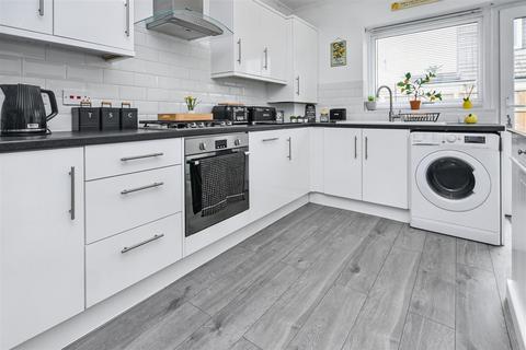 4 bedroom detached bungalow for sale, Clarendon Road, Canvey Island SS8