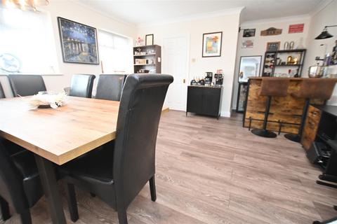4 bedroom detached bungalow for sale, Clarendon Road, Canvey Island SS8