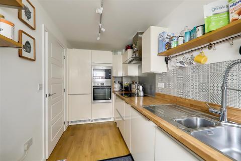 3 bedroom terraced house for sale, Quicksilver Street, Worthing BN13