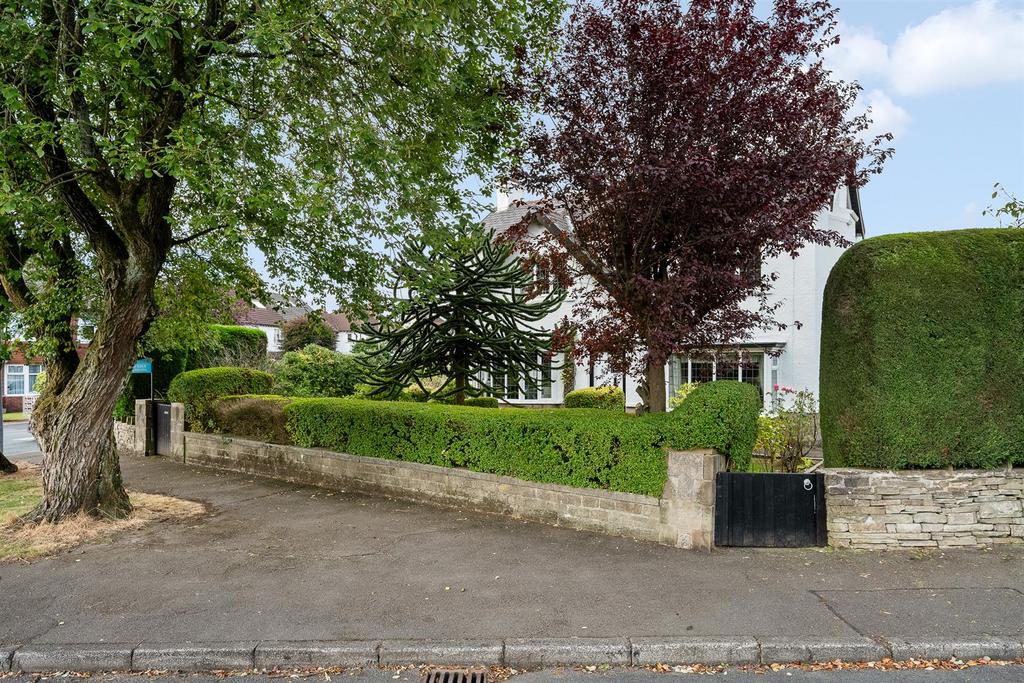 94 Summerseat Lane External-7.jpg