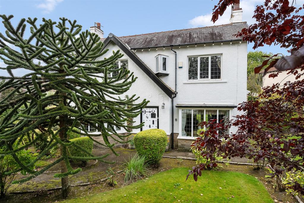 94 Summerseat Lane External-1.jpg
