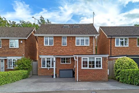 undefined, CHAIN FREE: Meadow Walk, Standon, Herts