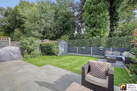 undefined, CHAIN FREE: Meadow Walk, Standon, Herts