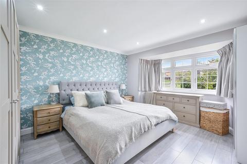 34 North View Crescent, Epsom, KT18 5UR