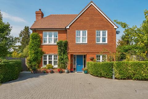4 bedroom detached house for sale, Mortimer Close, Headbourne Worthy, Winchester, Hampshire, SO23