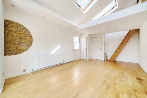 2 bedroom apartment for sale, Adelaide Avenue, London