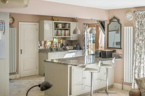 4 bedroom detached house for sale, West View Road, Hampshire GU35