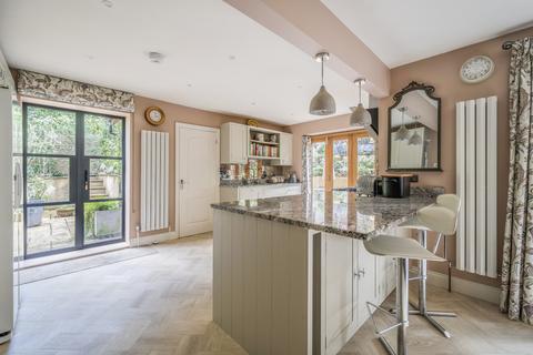 4 bedroom detached house for sale, West View Road, Hampshire GU35