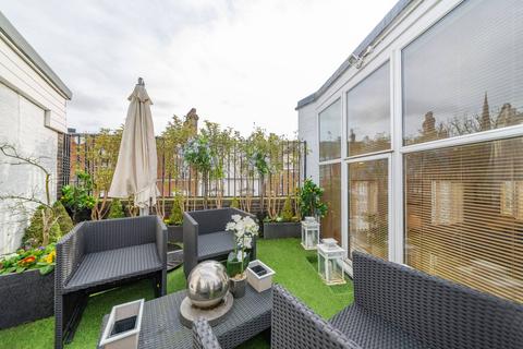 The Mount, Hampstead, London, NW3