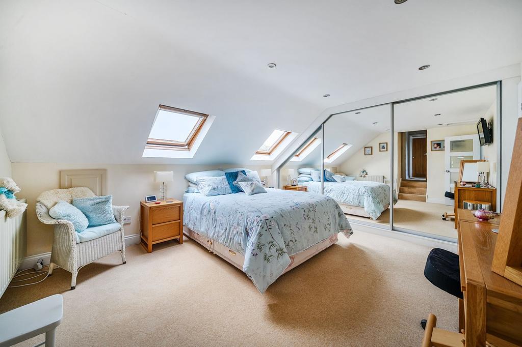 Principal bedroom