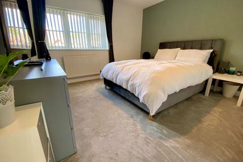 17 Starling Close, Sharston, Manchester, M22 4XS