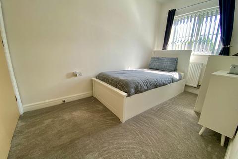 17 Starling Close, Sharston, Manchester, M22 4XS
