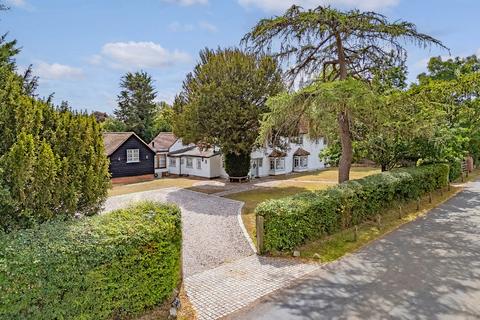 5 bedroom detached house for sale, Mill Road, North End, Dunmow, Essex, CM6