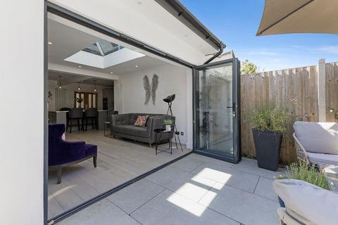 3 bedroom semi-detached house for sale, Budebury Road, Staines-upon-Thames