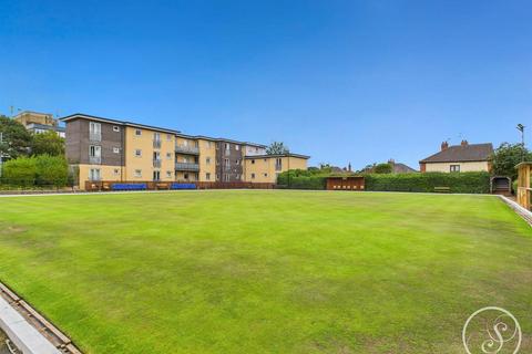 2 bedroom apartment for sale, Station Court, Leeds