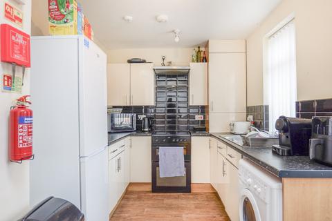 4 bedroom house of multiple occupation for sale, Bury Road, Bolton BL2