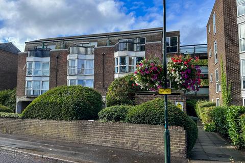 130 Station Road, Hampton, TW12 2AP