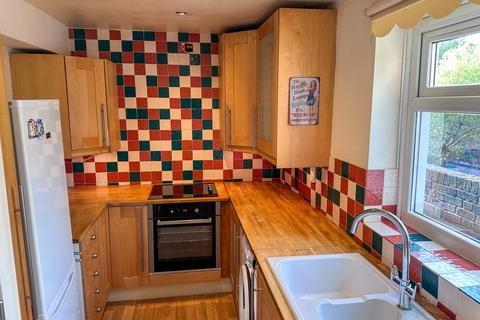 130 Station Road, Hampton, TW12 2AP