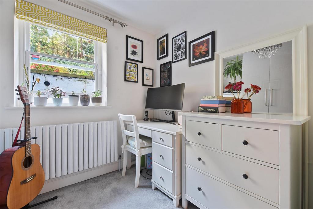 Highgate West Hill -Bedroom 2.jpg
