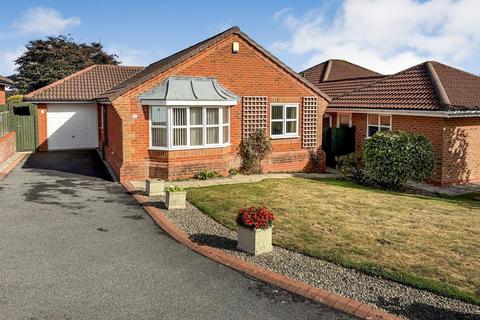 3 bedroom detached bungalow for sale, High Fawr Avenue, Oswestry