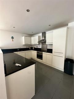 2 bedroom apartment to rent, The Strand, Liverpool