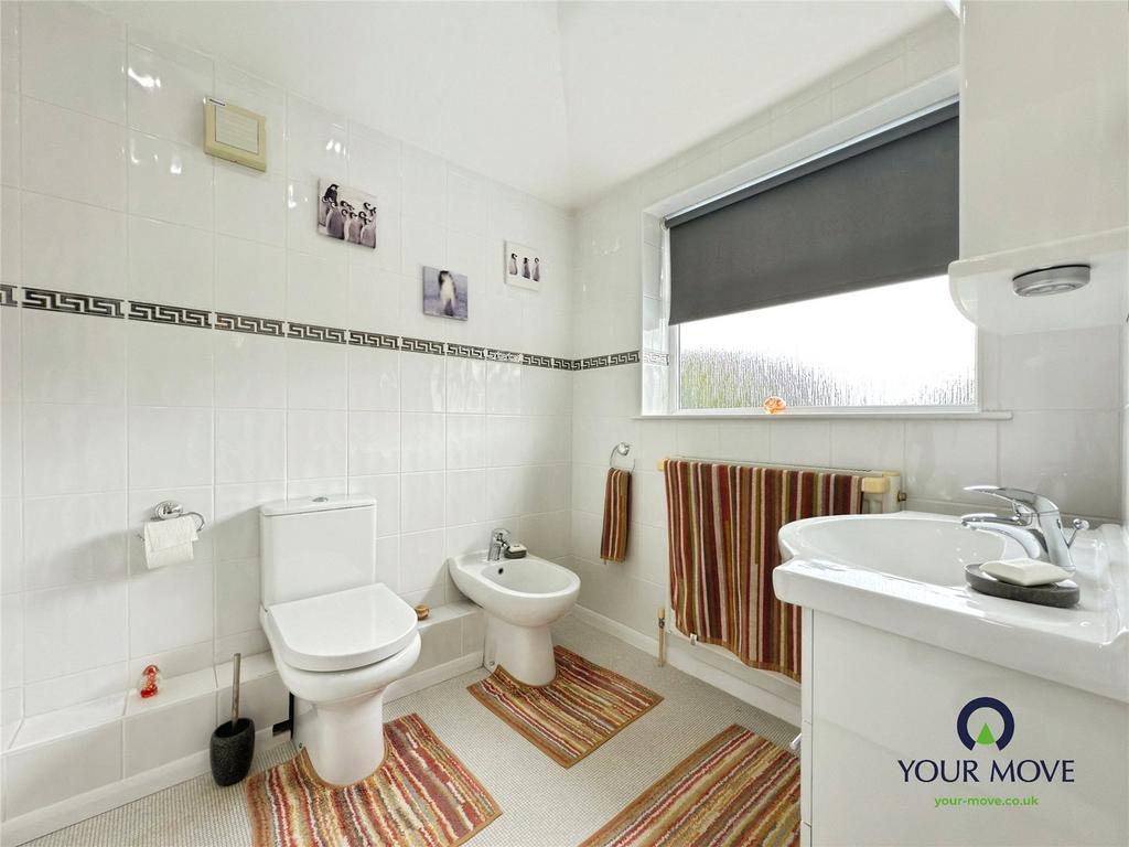 Ensuite Shower/Wc