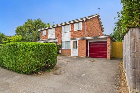 3 bedroom house for sale, Hughes Close, Harvington