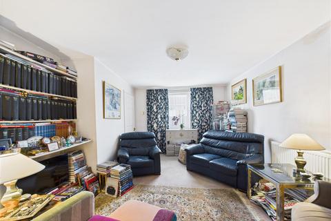 3 bedroom house for sale, Hughes Close, Harvington