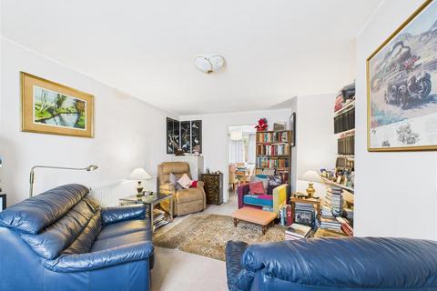 3 bedroom house for sale, Hughes Close, Harvington