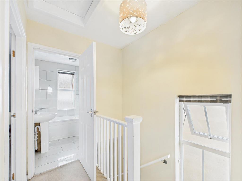 CAM05551 G0-PR0006-STILL001.jpg