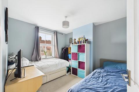 3 bedroom semi-detached house for sale, Kings Road, Evesham