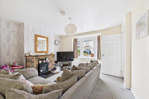 3 bedroom semi-detached house for sale, Kings Road, Evesham