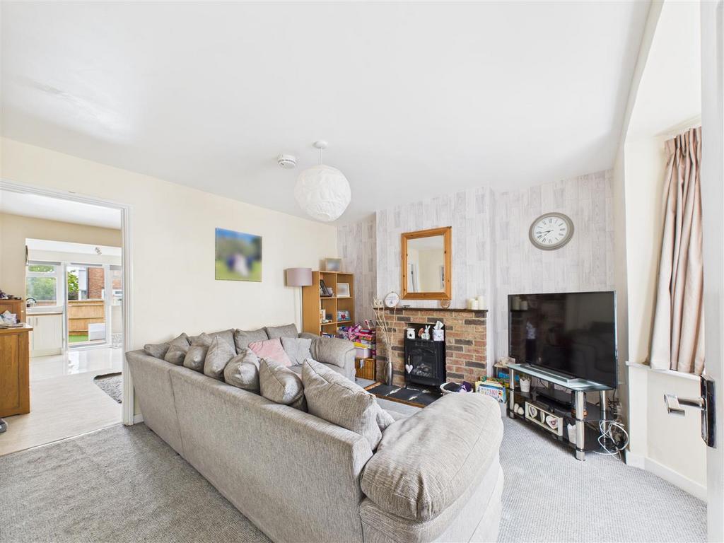 CAM05551 G0-PR0006-STILL013.jpg