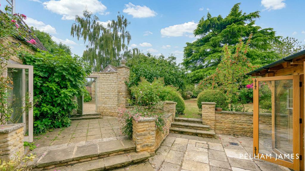 Terrace, Greenwood House, Gretton