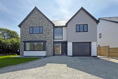 undefined, Gwalchmai, Holyhead, Isle of Anglesey, LL65