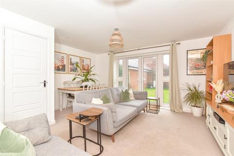 3 bedroom semi-detached house for sale, Benjamin Gray Drive, Littlehampton, West Sussex