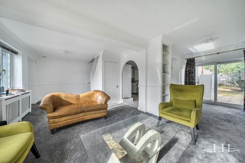 3 bedroom terraced house for sale, Rural Close, Hornchurch
