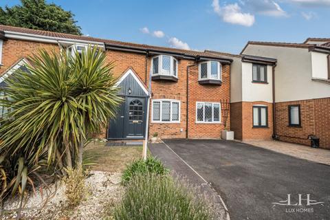 3 bedroom terraced house for sale, Rural Close, Hornchurch