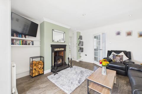 undefined, Woodgarth Villas, Oxmarsh Lane,Barrow-upon-humber, DN19 7RF
