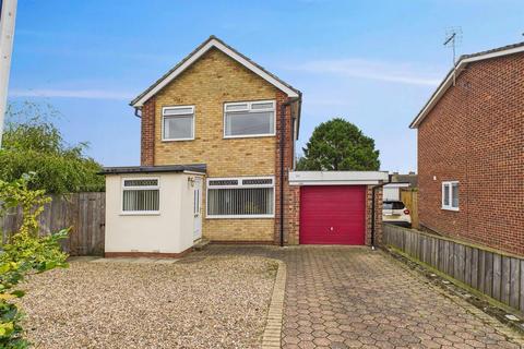 3 bedroom detached house for sale, 54 Park Avenue, Driffield, YO25 5EJ