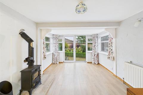 3 bedroom detached house for sale, 54 Park Avenue, Driffield, YO25 5EJ