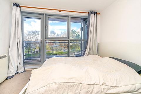 undefined, Kelvin Gate, Berkshire RG12