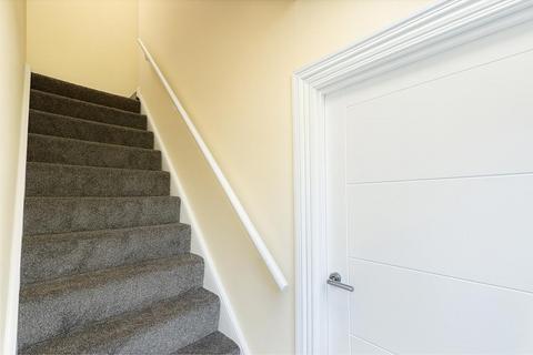 4 bedroom semi-detached house to rent, Hughenden Road, Hp13