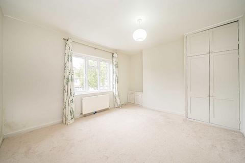 18a Park Lane, Teddington, TW11 0JA