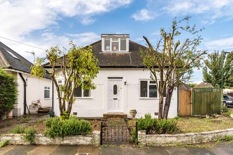 Rosecroft Gardens, Twickenham TW2