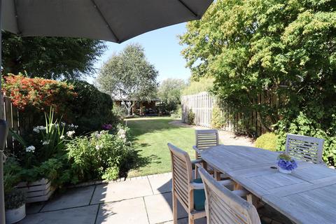 undefined, Everingham, York