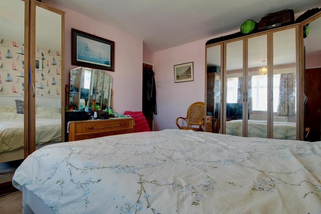 Bedroom 1 reverse view Gus Critchlow Ewe Move Hinck