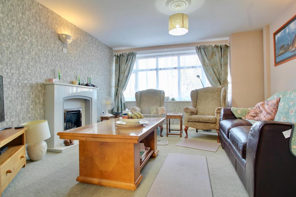 Lounge Gus Critchlow Ewe Move Hinckley