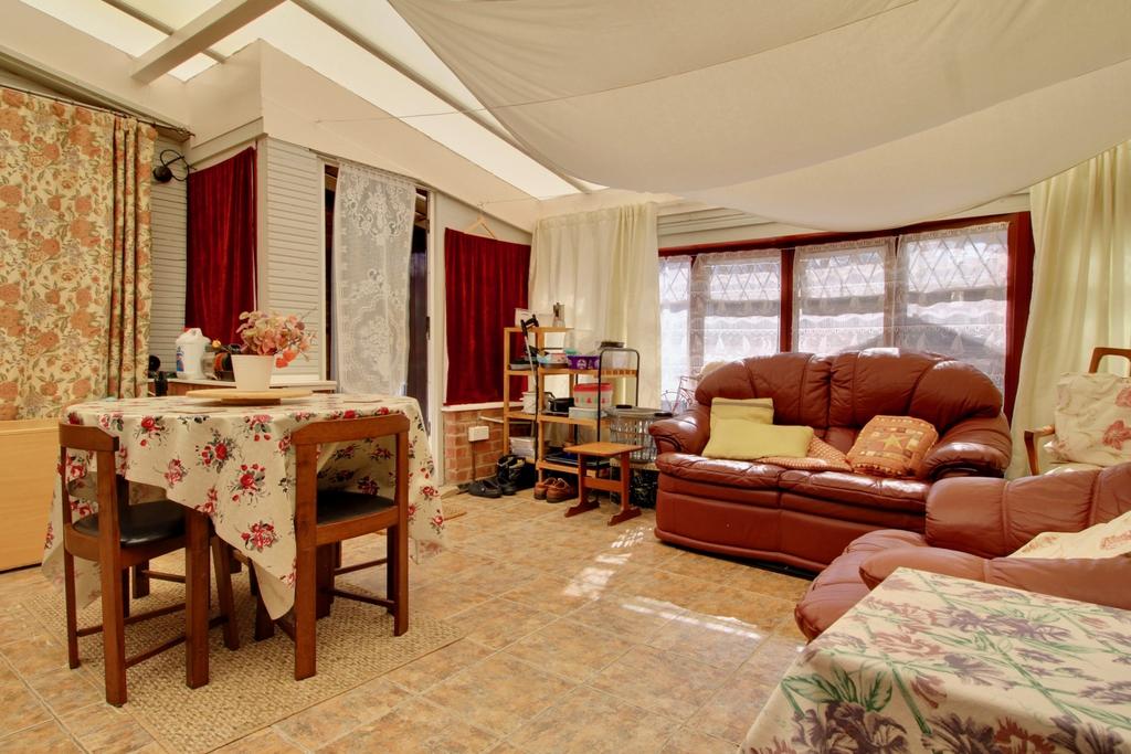 Conservatory Gus Critchlow Ewe Move Hinckley